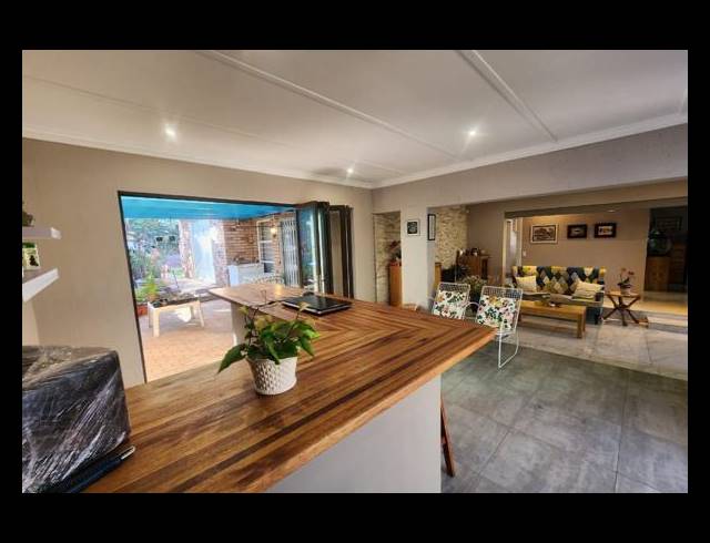 4 BEDROOM HOUSE FOR SALE IN GLENVISTA